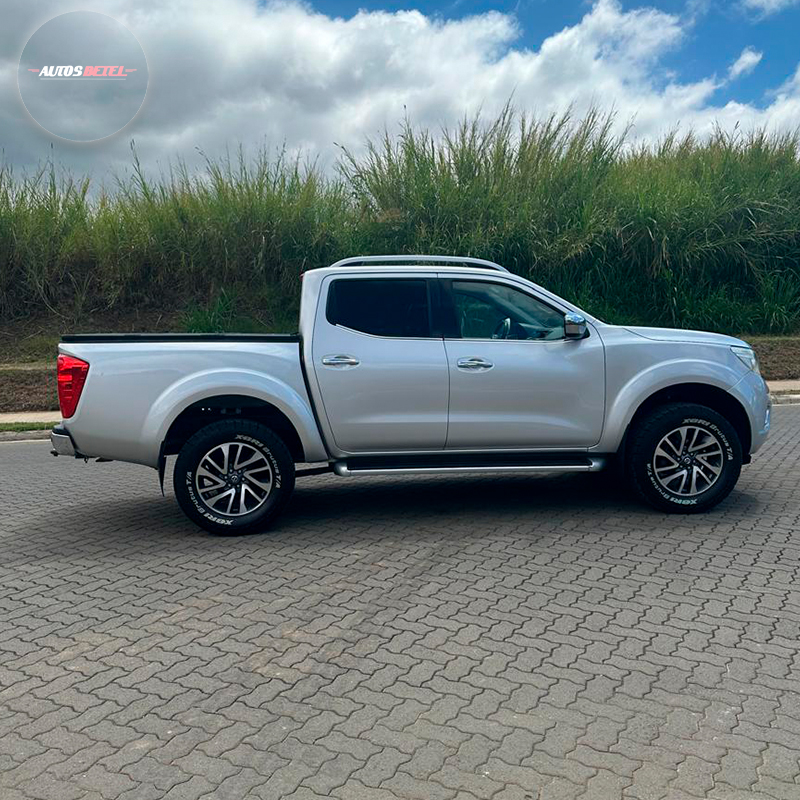 NISSAN FROINTIER NP300