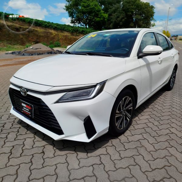 TOYOTA YARIS SEDAN 2024